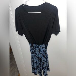 XL woman’s above knee leopard print dress